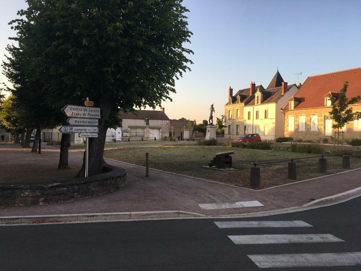 Charmant T2 Rdc Dans Residence Avec Parc Arbore Saint-Pierre-le-Moutier Экстерьер фото